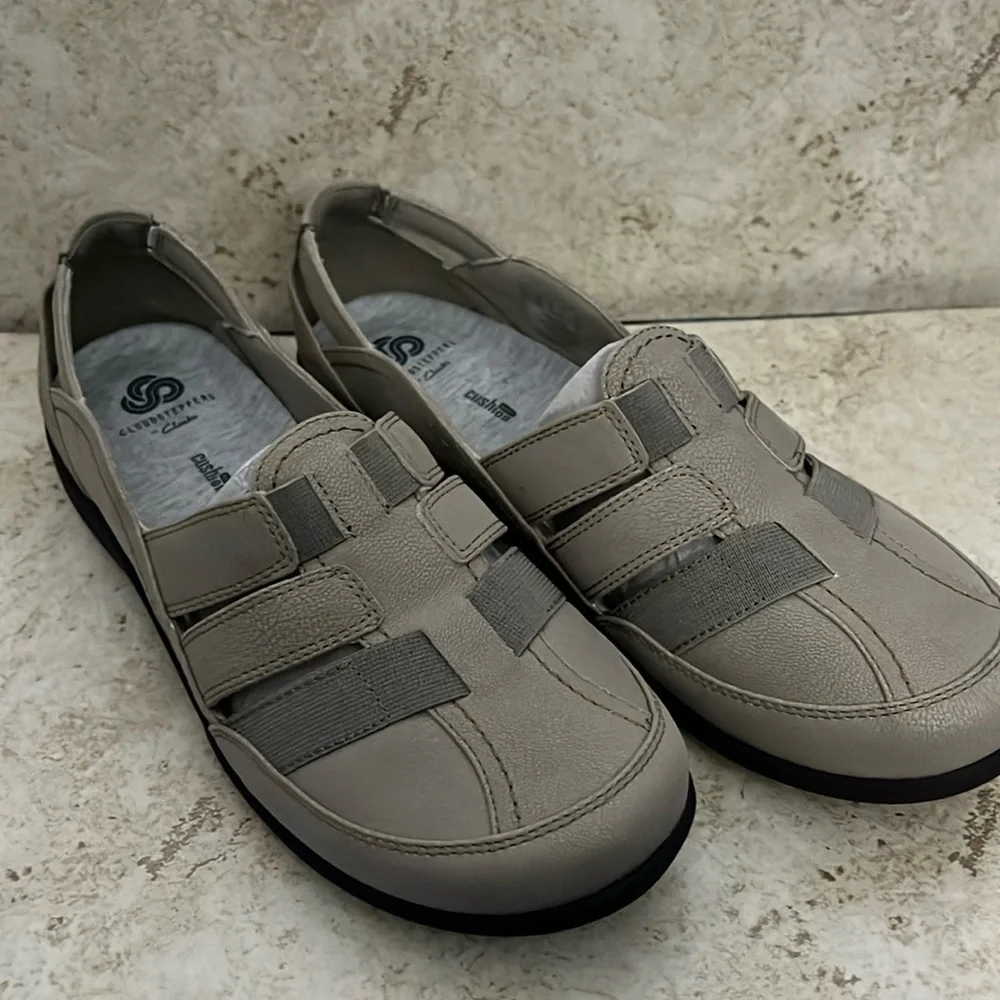 Clarks Womens Sillian Stork Cloudsteppers Sandals 10 Wide NEW